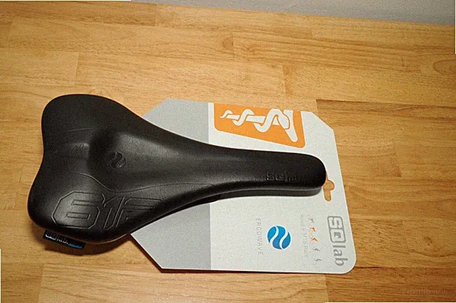 SQlab 612 Ergowave S-Tube Bicycle Saddle, 14cm, Black